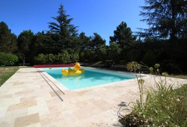 Villa Entiere Du Chateau Lacroix De Civrac 3 Ch, 3 Sdb, Piscine Xxl,Sauna, 4 Etoiles,7 Pers 외부 사진